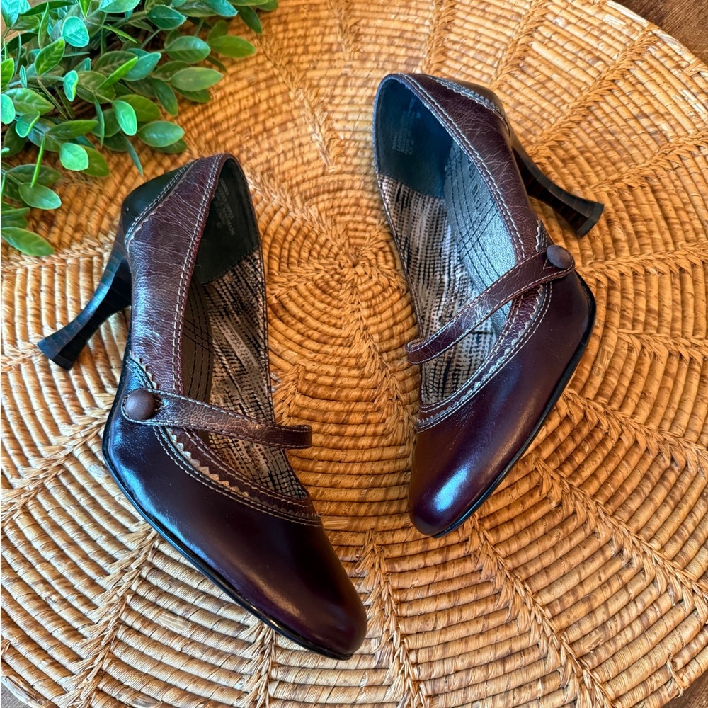 Bobbi Blue Dark Brown & Metallic Mary Jane Style Women's Heels